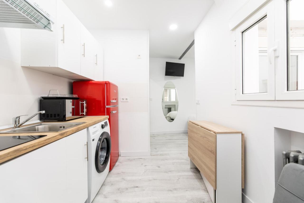 Los Apartamentos Jacinto Benavente Centro Мадрид Екстериор снимка
