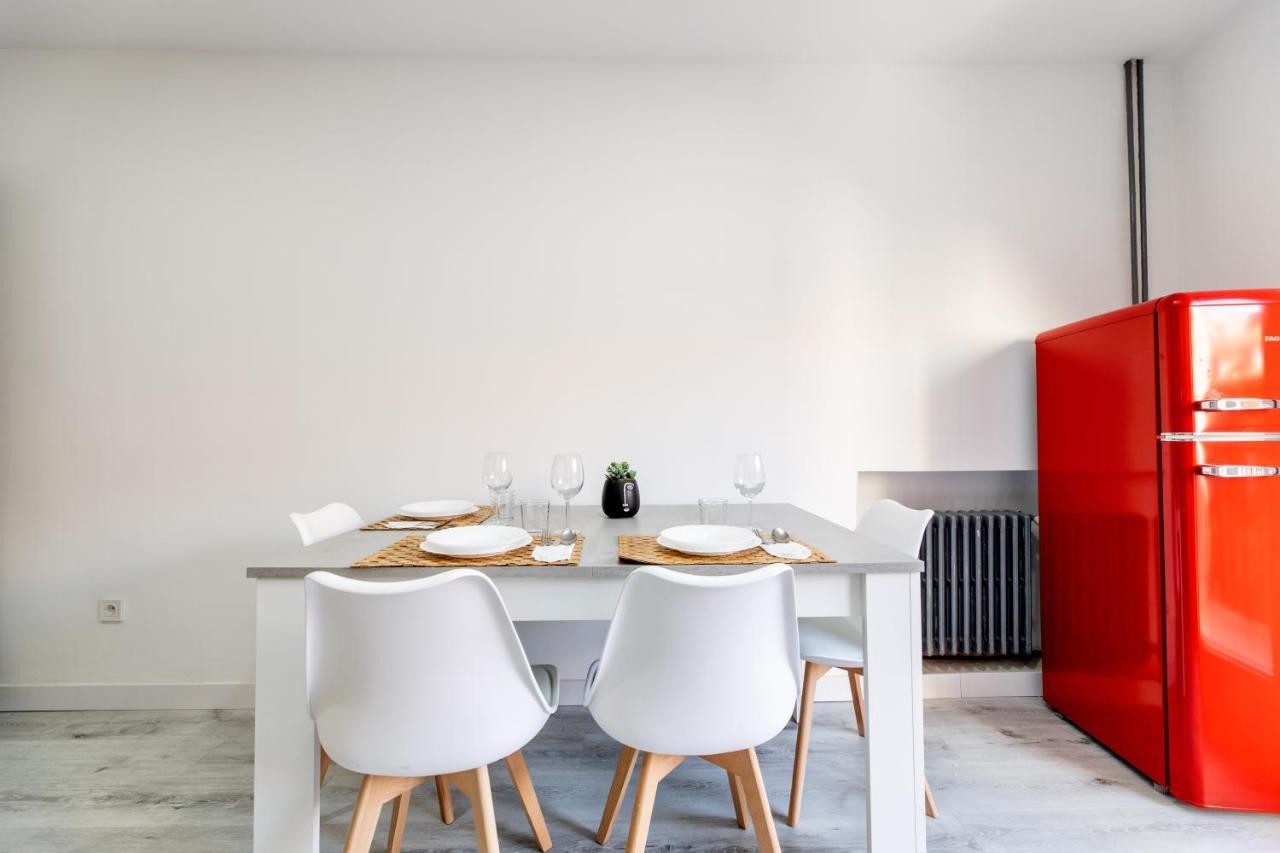 Los Apartamentos Jacinto Benavente Centro Мадрид Екстериор снимка