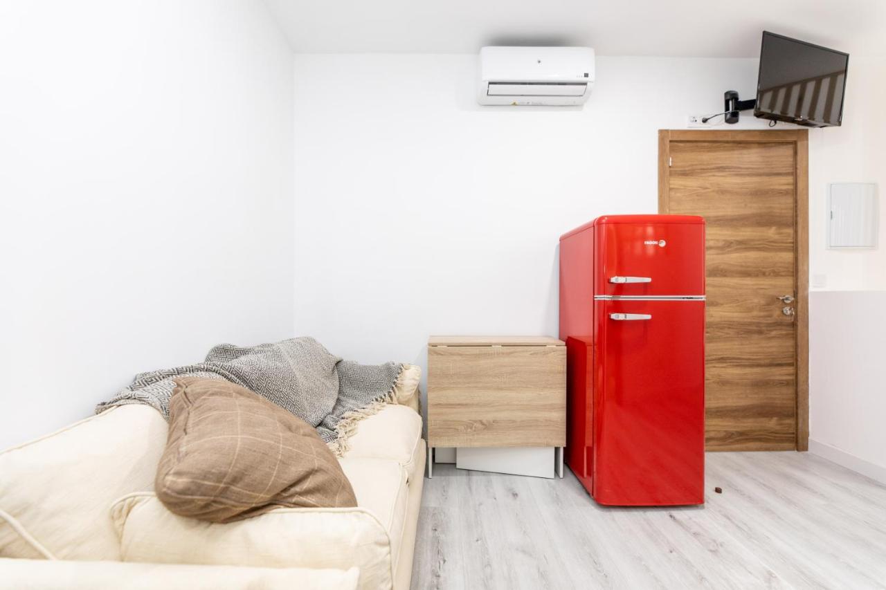 Los Apartamentos Jacinto Benavente Centro Мадрид Екстериор снимка