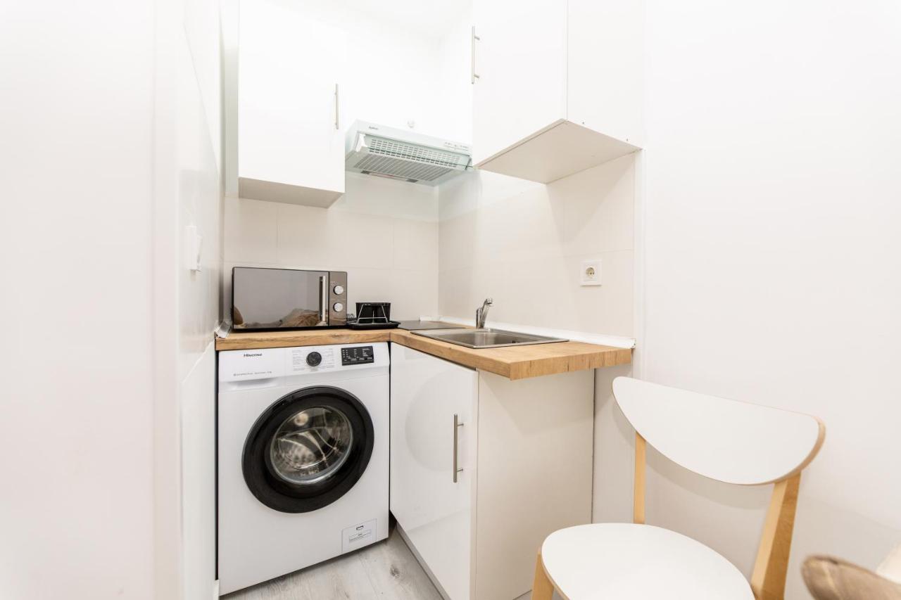 Los Apartamentos Jacinto Benavente Centro Мадрид Екстериор снимка