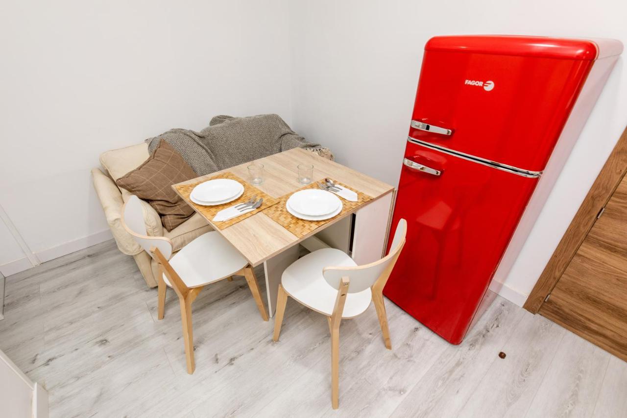 Los Apartamentos Jacinto Benavente Centro Мадрид Екстериор снимка