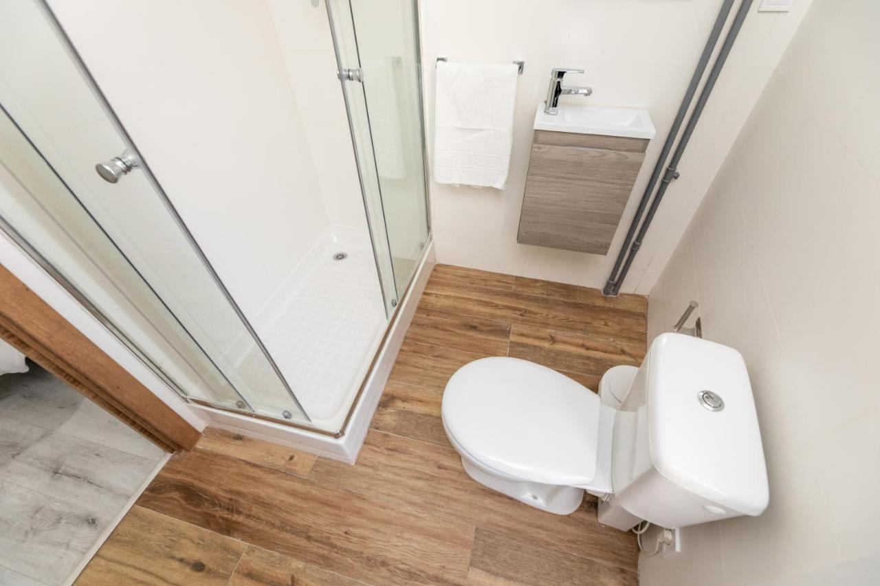 Los Apartamentos Jacinto Benavente Centro Мадрид Екстериор снимка