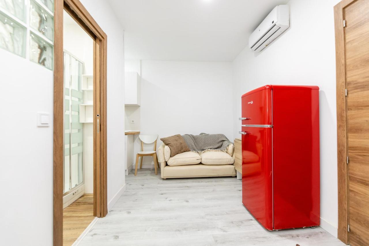 Los Apartamentos Jacinto Benavente Centro Мадрид Екстериор снимка