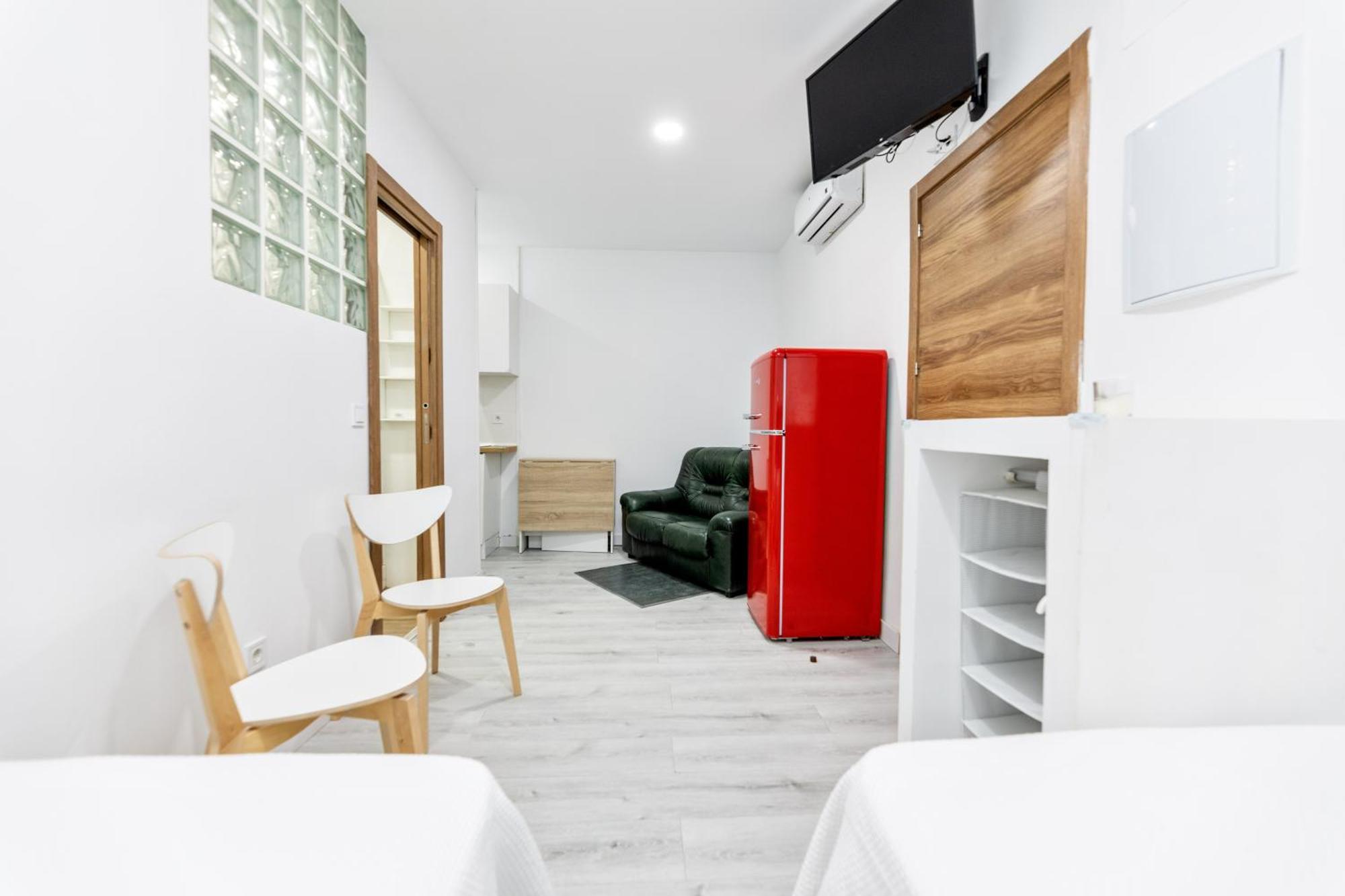 Los Apartamentos Jacinto Benavente Centro Мадрид Екстериор снимка