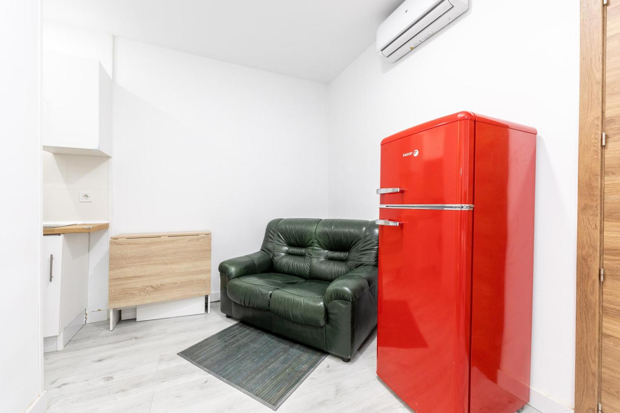 Los Apartamentos Jacinto Benavente Centro Мадрид Екстериор снимка